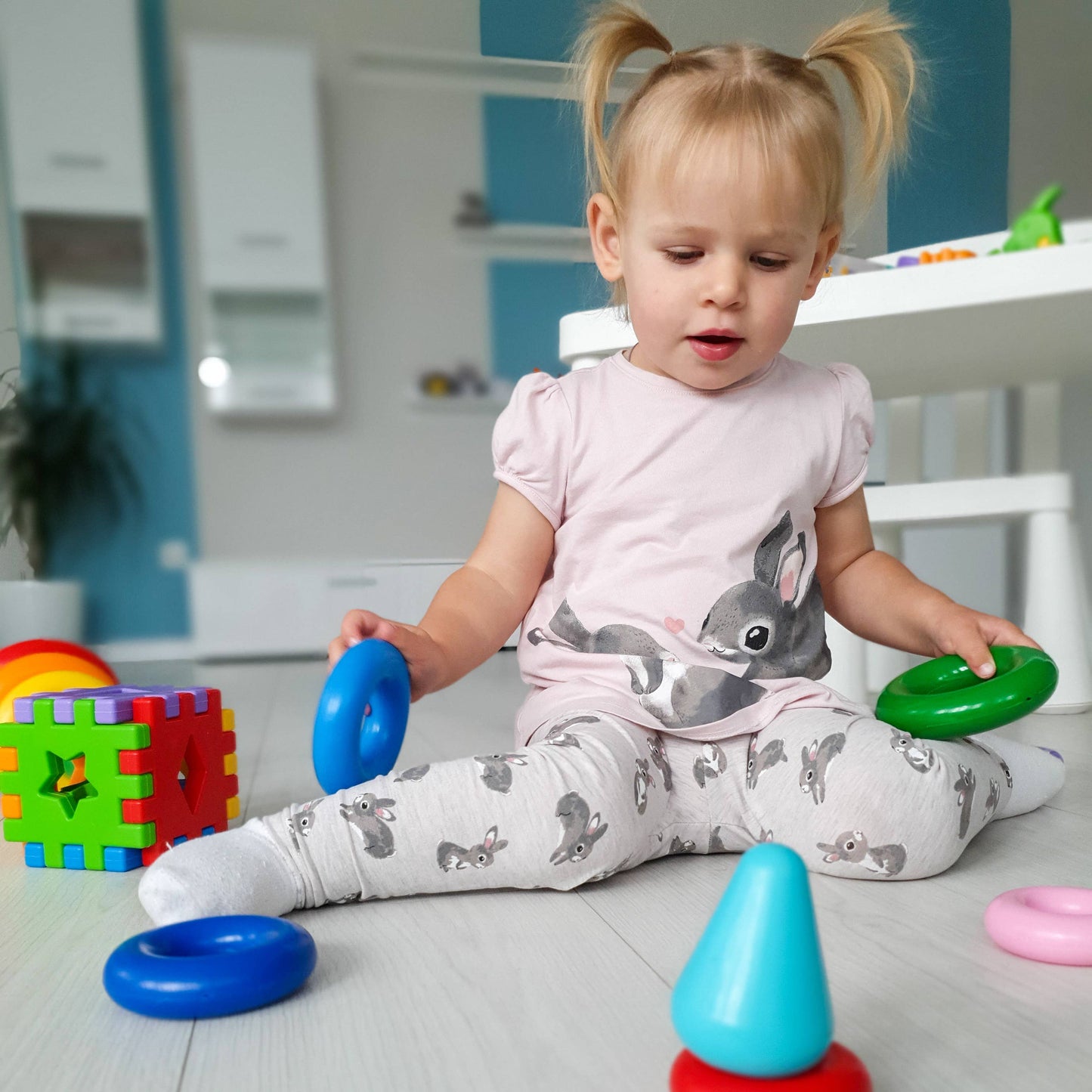 Educational toy "Pyramid" LUX in a box, Tigres